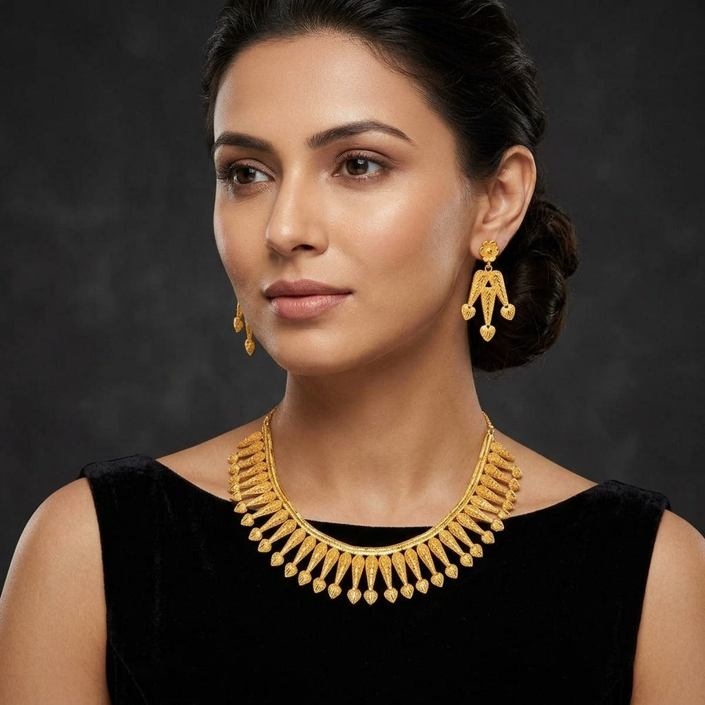 Costume Necklace Set (S72-0692) in gold, worn by a model – Anjali Jewellers